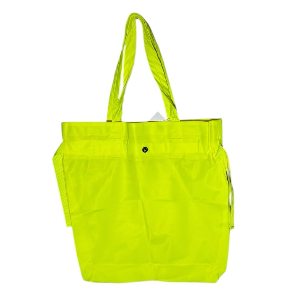 NWT RARE!!! LULULEMON Easy As Sunday Highlight Yellow 19L Tote Bag - Picture 7 of 10
